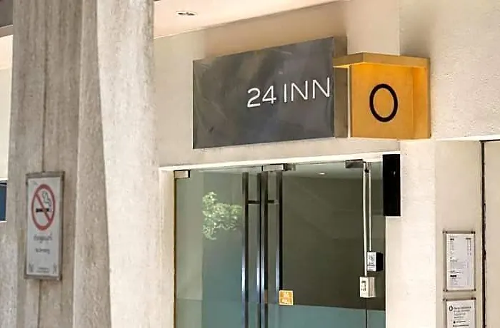 24 At Bts Phrom Phong 3*