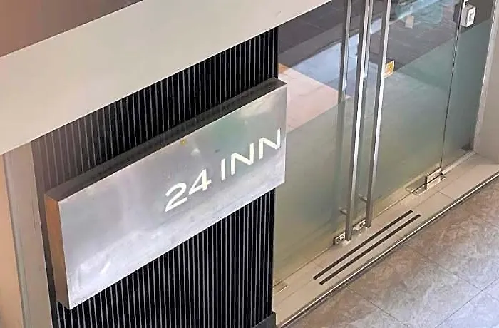 Отель 24 At Bts Phrom Phong 3*