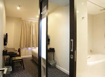 24 At Bts Phrom Phong 3* Бангкок