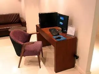 Отель 24 At Bts Phrom Phong Бангкок