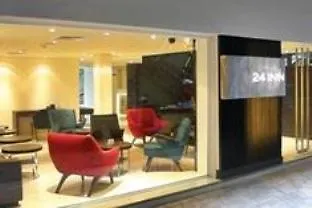 Отель 24 At Bts Phrom Phong 3*